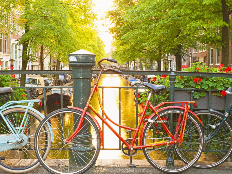 Exploring the City of Amsterdam on a Bike