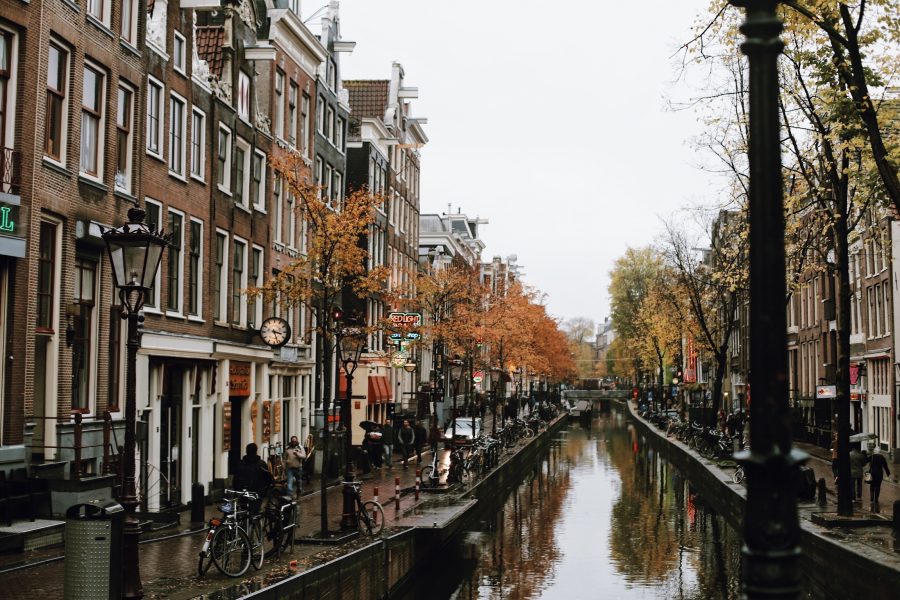 Amsterdam-Guided-Tour-City-Walking