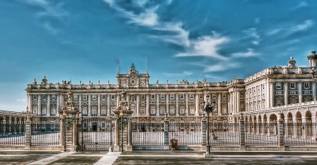 Palacio Real de Madrid Skip-the-Line Guided Tour – Private Tour in Spanish