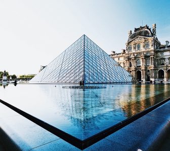 Louvre Museum Skip-the-Line Guided Tour – Private Tour in Spanish